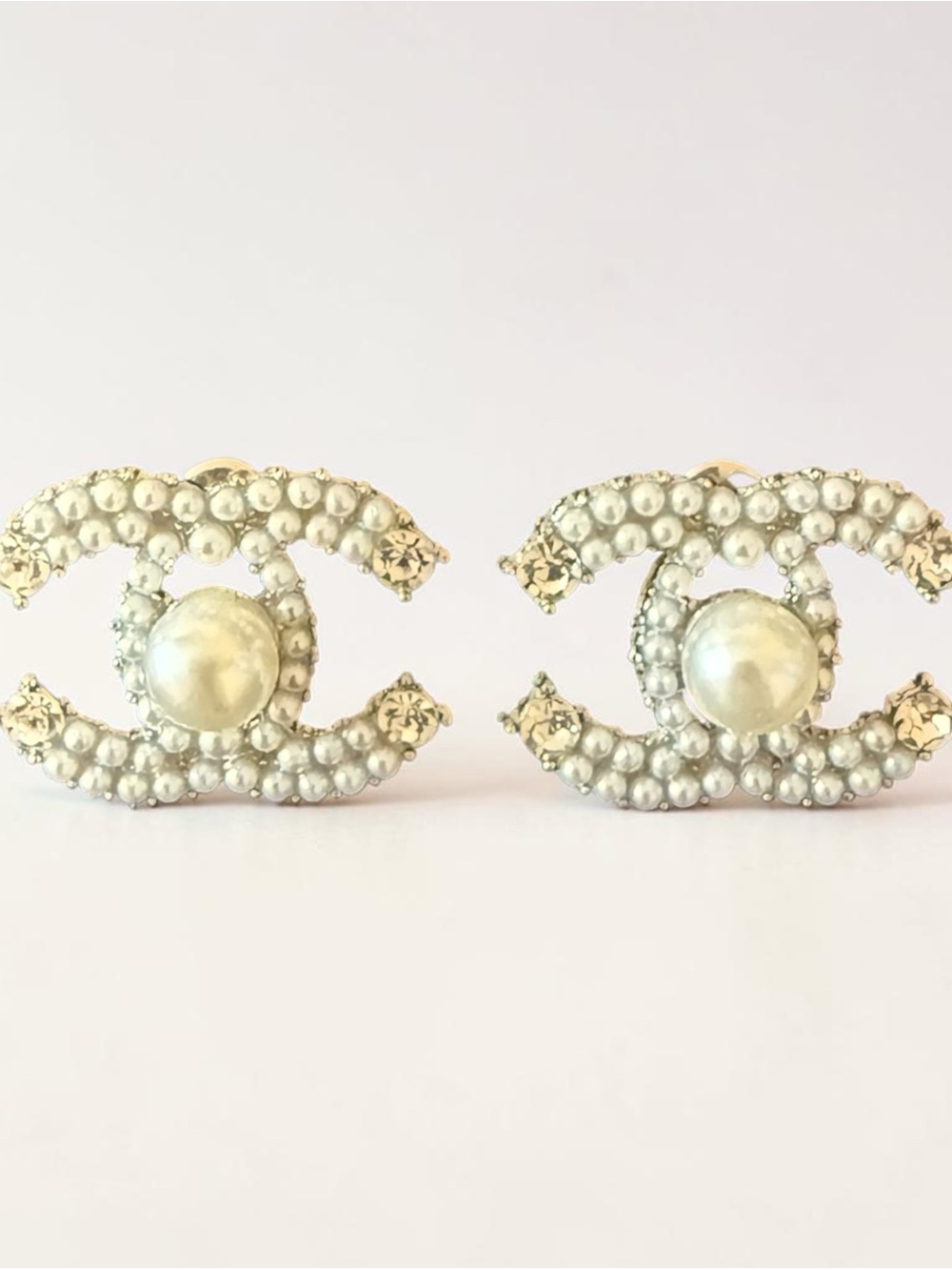 Pearl-Embellished Double C Earrings - Cream & silver
